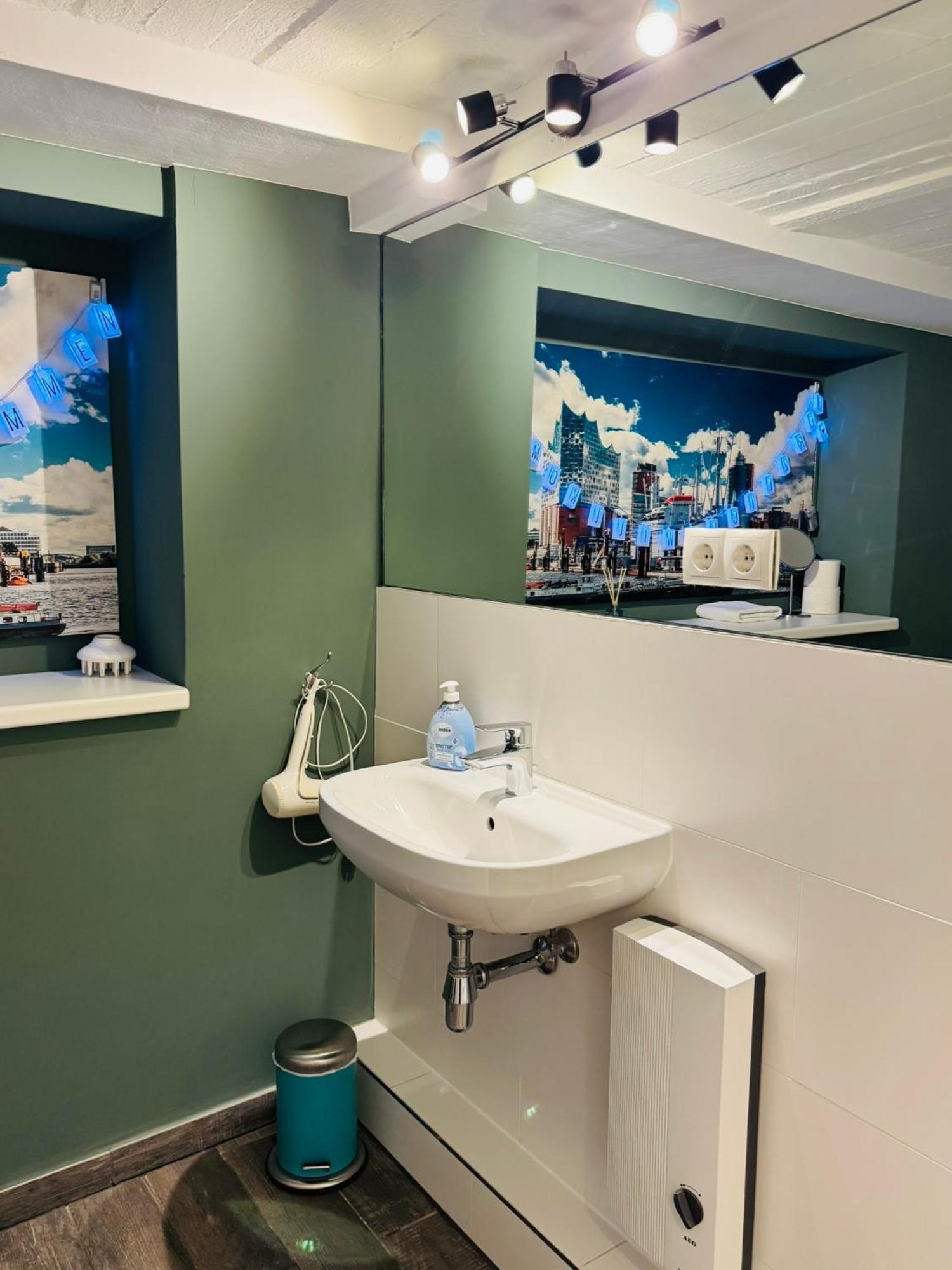 Urban Stay Hamburg - Apartments "Backbord" & "Steuerbord Mit Sauna" Екстер'єр фото